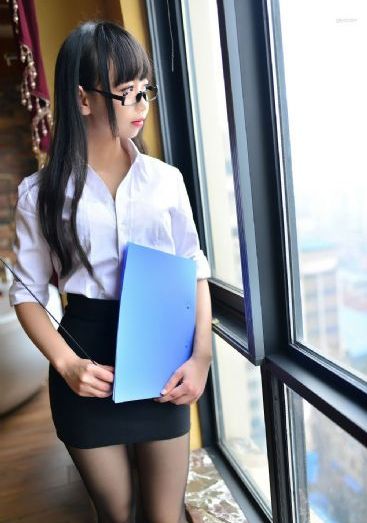 《后宫露营》